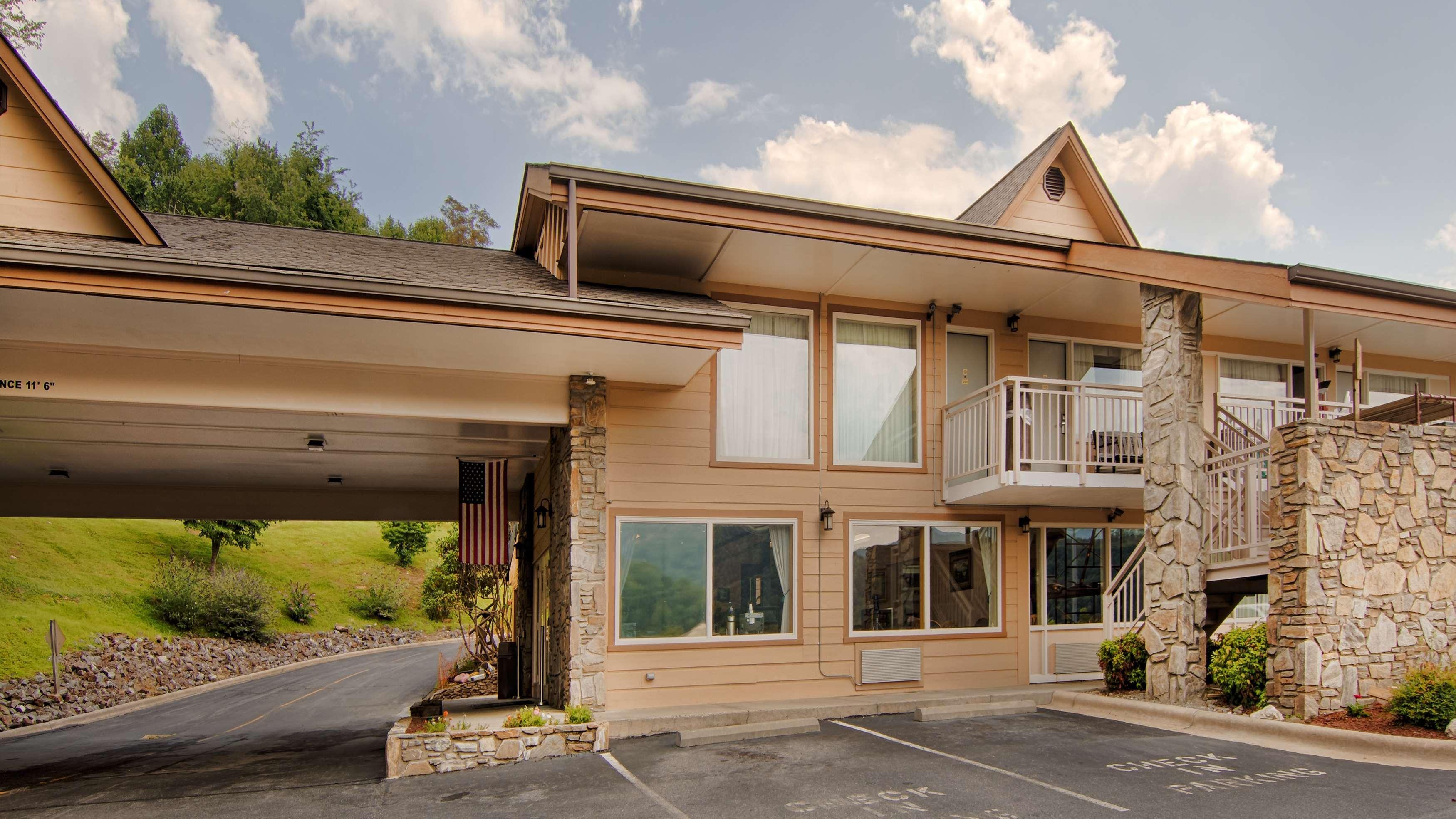 Best Western Smoky Mountain Inn Вейнсвілл Екстер'єр фото