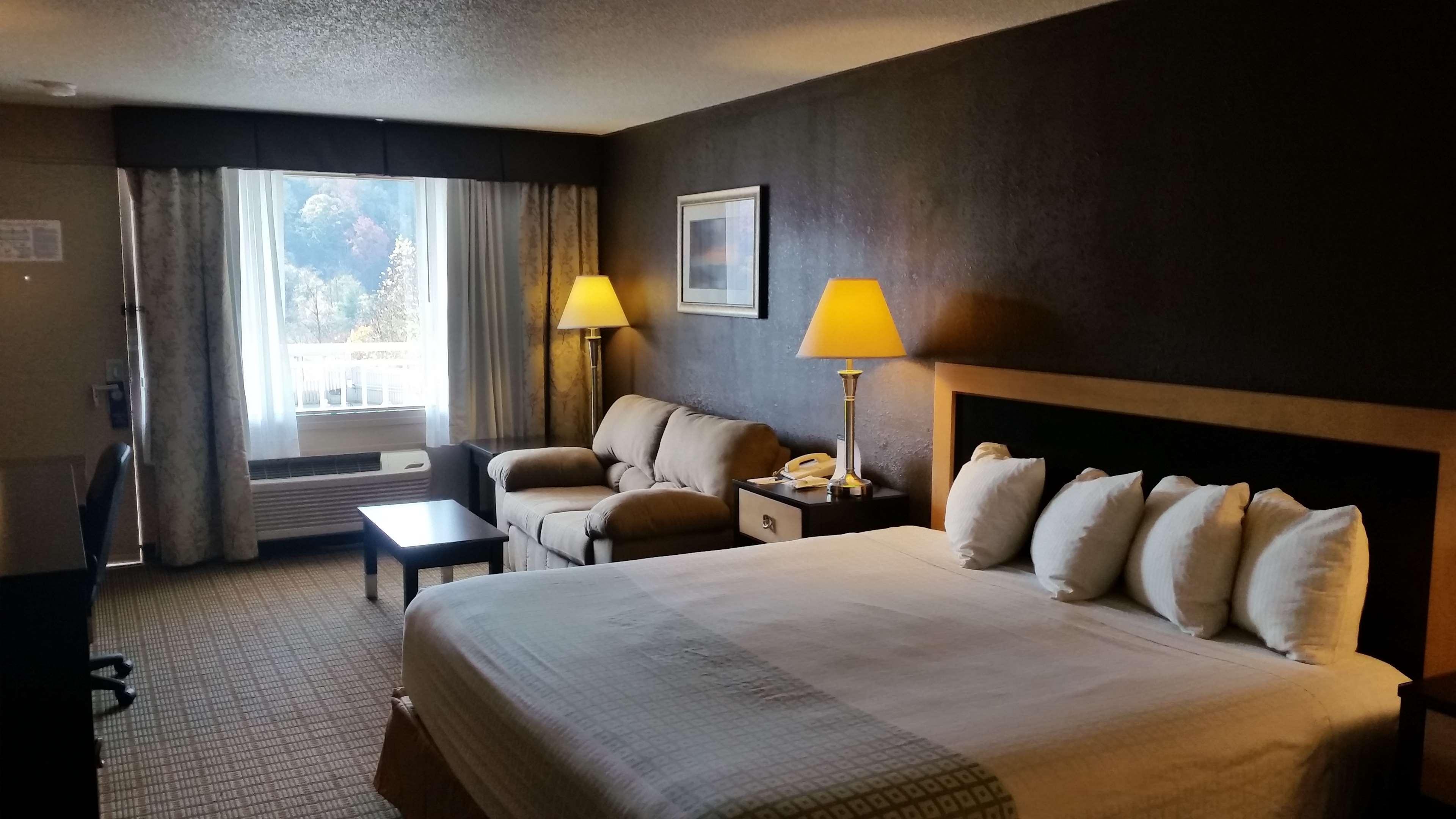 Best Western Smoky Mountain Inn Вейнсвілл Екстер'єр фото